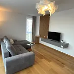 Alpinor Urban Plaza Apartment *