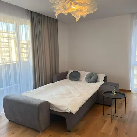 Apartment Alpinor Urban Plaza *