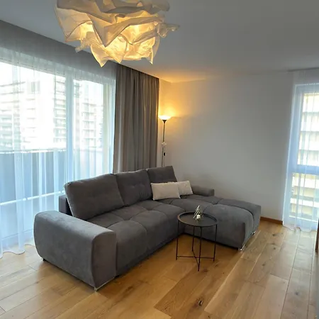 Apartment Alpinor Urban Plaza Brasov
