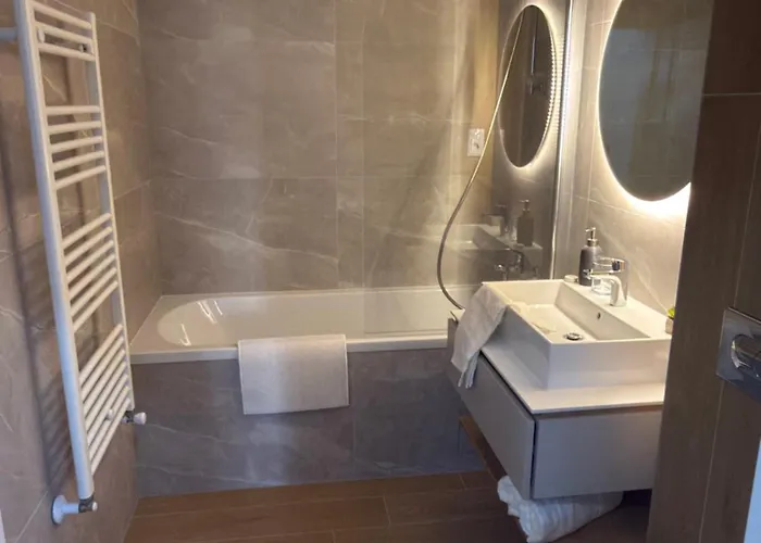 Alpinor Urban Plaza *