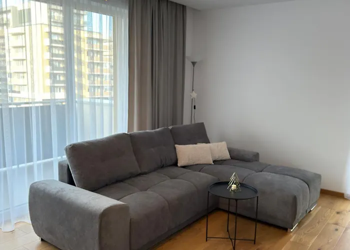 Alpinor Urban Plaza Apartment *